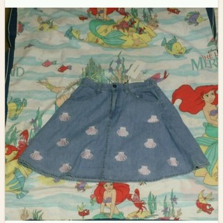 ウィゴー(WEGO)のシェル刺繍スカート(ミニスカート)