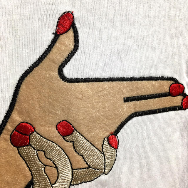 【美品】ハートの刺繍Tシャツ個性的 レディースのトップス(Tシャツ(半袖/袖なし))の商品写真