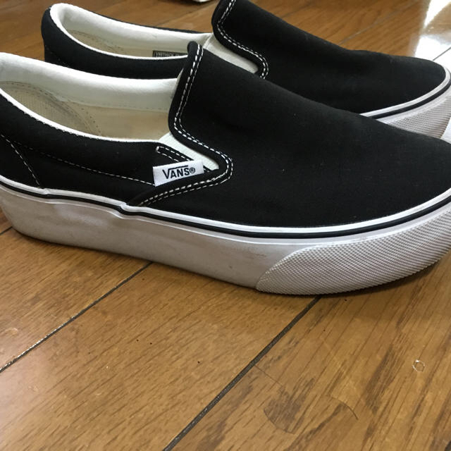 VANS(ヴァンズ)の厚底スリッポン VANS レディースの靴/シューズ(スリッポン/モカシン)の商品写真