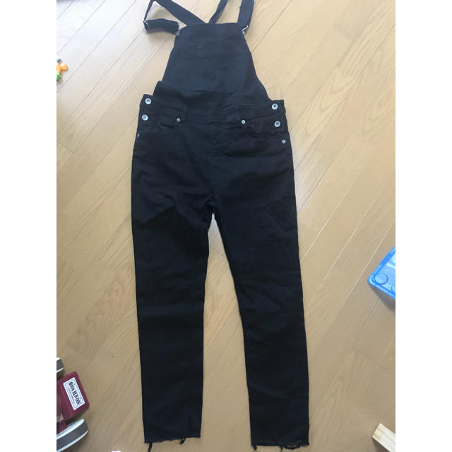 JEANASIS(ジーナシス)のJEANASIS web限定 サロペット ブラック レディースのパンツ(サロペット/オーバーオール)の商品写真