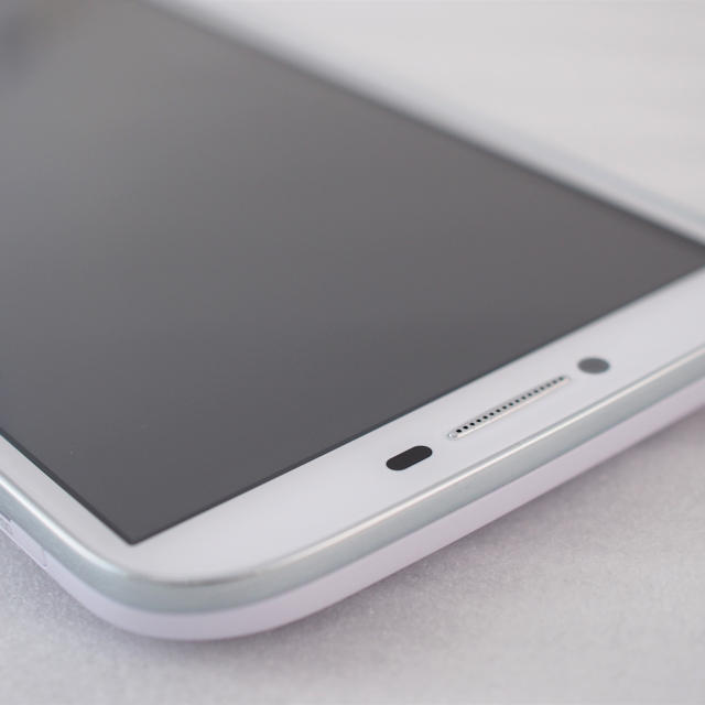 ANDROID(アンドロイド)のSIMフリースマホ TONE m14 Android4.2.2 クアッドコア スマホ/家電/カメラのスマートフォン/携帯電話(スマートフォン本体)の商品写真
