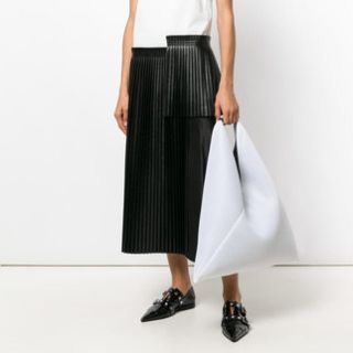 マルタンマルジェラ(Maison Martin Margiela)のMM6 Maison Margiela トライアングル メッシュバッグ (トートバッグ)