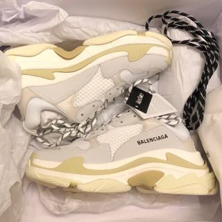 バレンシアガ(Balenciaga)のBALENCIAGA バレンシアガ triple s 40 スニーカー 本物(スニーカー)