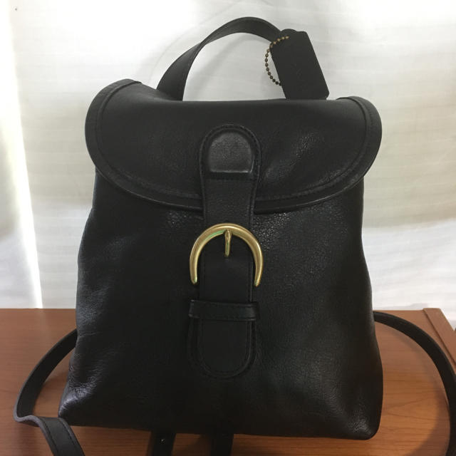 COACH(コーチ)のオレンジ様   専用  オールドコーチ  リュック  ブラック  正規品 レディースのバッグ(リュック/バックパック)の商品写真