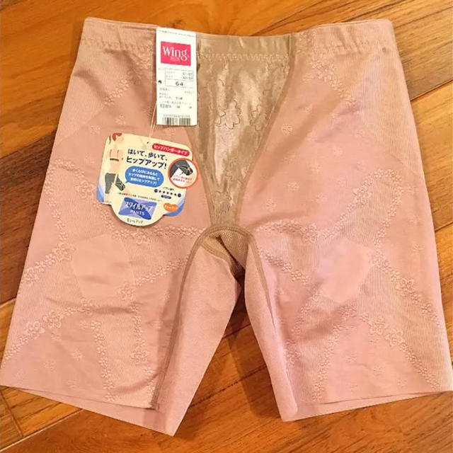 Wacoal(ワコール)の新品‼️♡ワコール Wing♡スタイルアップPANTS(ガードル)♡64 レディースの下着/アンダーウェア(その他)の商品写真