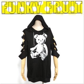 ファンキーフルーツ(FUNKY FRUIT)のスケルトンテディ袖クラッシュのチェーン紐プルオーバー(パーカー)