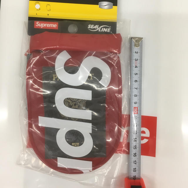 Supreme(シュプリーム)の込 supreme pouch large red メンズのファッション小物(コインケース/小銭入れ)の商品写真