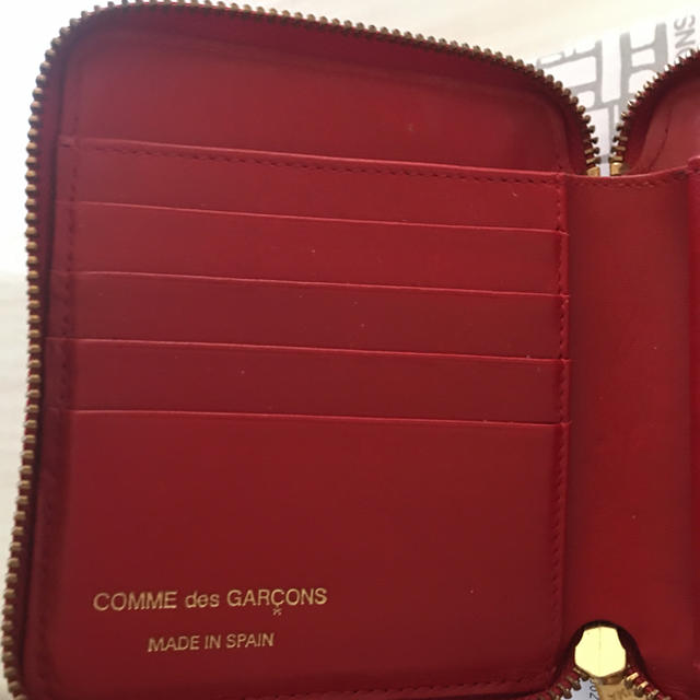 COMME des GARCONS(コムデギャルソン)のコム・デ・ギャルソン ラウンドファスナー二つ折り財布 レディースのファッション小物(財布)の商品写真