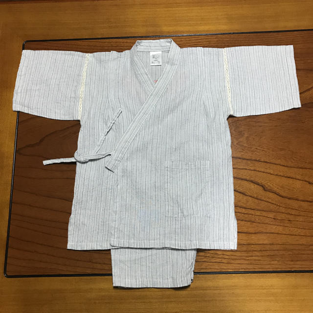 甚平 刺繍入り キッズ/ベビー/マタニティのキッズ服男の子用(90cm~)(甚平/浴衣)の商品写真