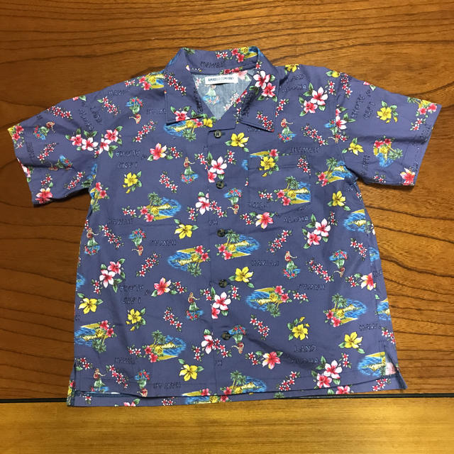 アロハシャツ キッズ/ベビー/マタニティのキッズ服男の子用(90cm~)(Tシャツ/カットソー)の商品写真