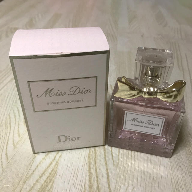 Christian Dior(クリスチャンディオール)のDｉｏｒ ミスディオール ブルーミングブーケ 香水 コスメ/美容の香水(香水(女性用))の商品写真