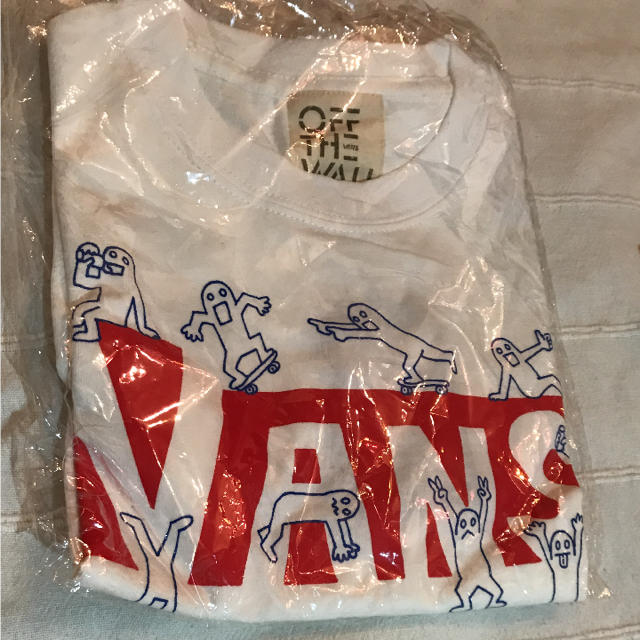 VANS(ヴァンズ)のVANS ヴィレッジヴァンガードコラボティシャツ  キッズ/ベビー/マタニティのキッズ服男の子用(90cm~)(Tシャツ/カットソー)の商品写真