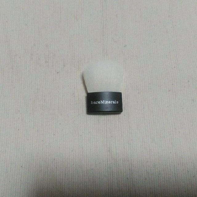 bareMinerals(ベアミネラル)のベアミネラル ハイドレーティング ミニ ブラシ used コスメ/美容のベースメイク/化粧品(その他)の商品写真