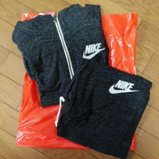 ナイキ(NIKE)のナイキ　セットアップ　薄手　Mサイズ(セット/コーデ)