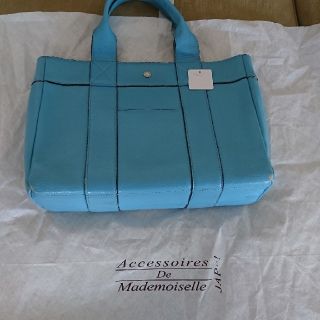 エーディーエムジェイ(A.D.M.J.)のAccessoiresDeMademoiselle ハンドバッグ ライトブルー(ハンドバッグ)