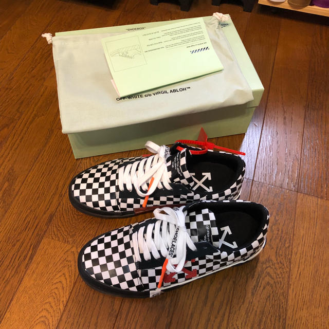 国内正規品 OFF-WHITE 18FW オフホワイト スニーカー vans