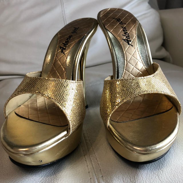 ゴールド サンダル ミュール レディースの靴/シューズ(サンダル)の商品写真