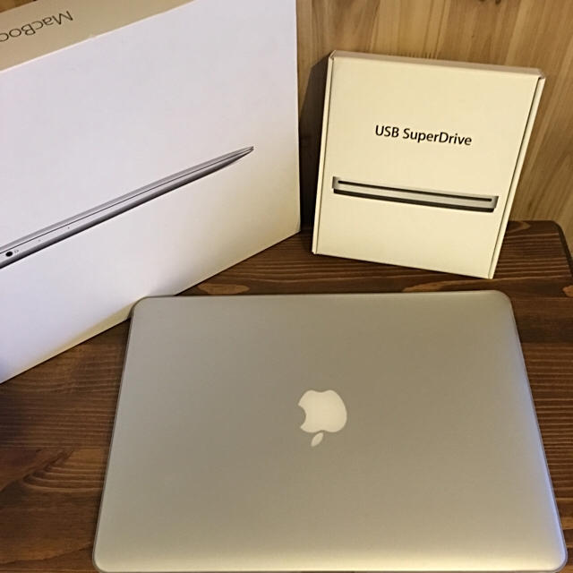 macbook  極美品  純正DVDドライブ付☆PC/タブレット