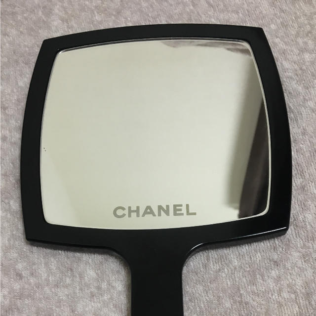 CHANEL(シャネル)のCHANEL鏡 レディースのファッション小物(ミラー)の商品写真