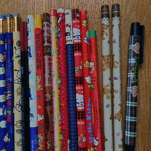 ロッサナ様専用 サンリオ 鉛筆 Sanrio ハンギョドン、ぽこぽん計4本
