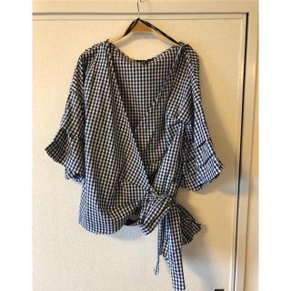 フォーエバートゥエンティーワン(FOREVER 21)のFOREVER21 今季 ギンガムカシュクールブラウス(シャツ/ブラウス(長袖/七分))