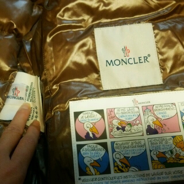 MONCLER(モンクレール)のといちゃん様専用moncler ﾀﾞｳﾝ レディースのジャケット/アウター(ダウンジャケット)の商品写真