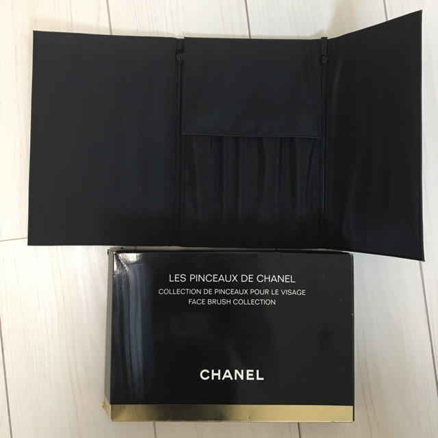 CHANEL - シャネルメイクブラシケースの通販 by よちゃす's shop｜シャネルならラクマ