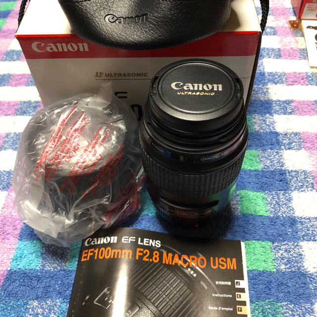 Canon(キヤノン)のキヤノン EF100㎜ f/2.8 Macro USM  スマホ/家電/カメラのカメラ(レンズ(単焦点))の商品写真