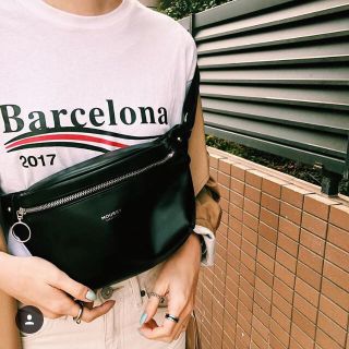 マウジー(moussy)の即完売品♡MOUSSY waist&shoulder BAG♡ボディバッグsly(ショルダーバッグ)