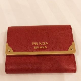 2018年購入PRADA SAFFIANO CAHIER 財布