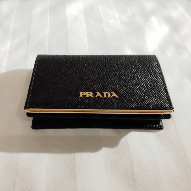 PRADA(プラダ)のPRADA SAFFIANO METAL カードケース 黒ブラック レディースのファッション小物(名刺入れ/定期入れ)の商品写真