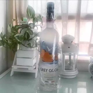 GREY GOOSE　L' ORANGE  700ml(リキュール/果実酒)