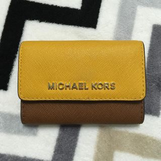 マイケルコース(Michael Kors)のマイケルコース パスケース(名刺入れ/定期入れ)