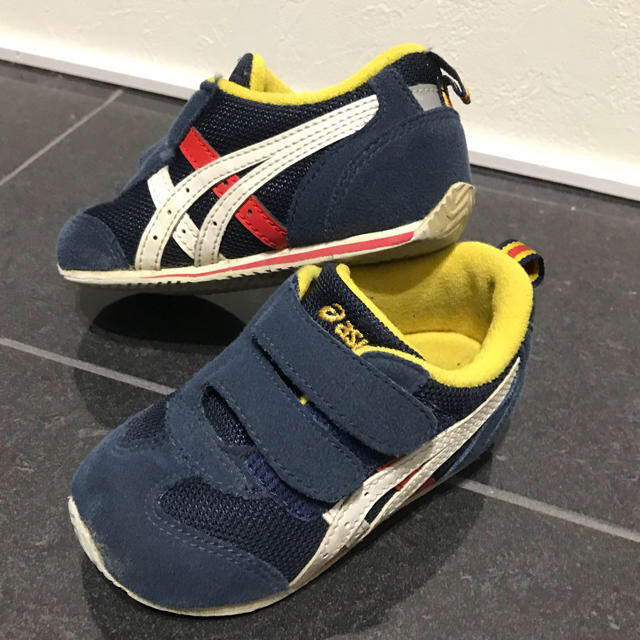 asics(アシックス)のキッズスニーカー 14センチ キッズ/ベビー/マタニティのベビー靴/シューズ(~14cm)(スニーカー)の商品写真