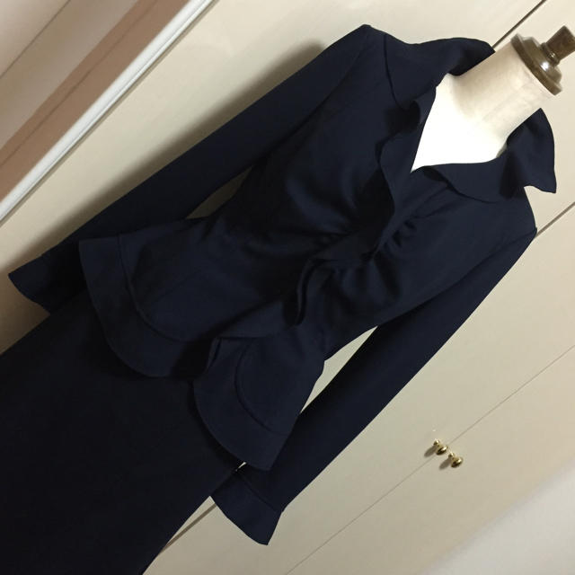 NARACAMICIE(ナラカミーチェ)の美品☆ナラカミーチェ☆紺スーツ(Ⅱ) レディースのフォーマル/ドレス(スーツ)の商品写真