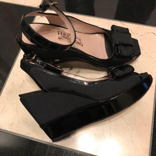 サルヴァトーレフェラガモ(Salvatore Ferragamo)のサルヴァトーレフェラガモ サンダル(サンダル)