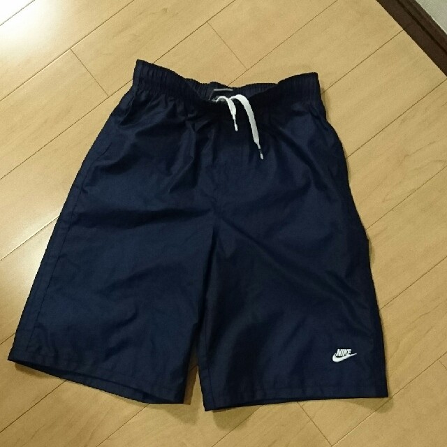 NIKE(ナイキ)の水着NIKE  140 キッズ/ベビー/マタニティのキッズ服男の子用(90cm~)(水着)の商品写真