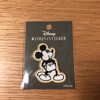 Disney 新品 口笛ミッキーマウスアイロンワッペンの通販 ラクマ