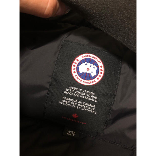 CANADA GOOSE(カナダグース)のカナダグースダウンベスト XS レディースのジャケット/アウター(ダウンベスト)の商品写真