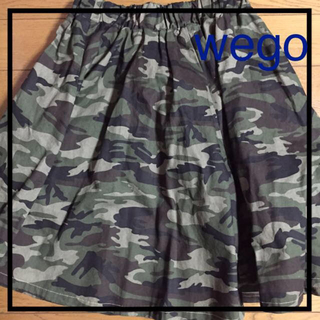 ウィゴー(WEGO)の迷彩柄フレアスカート(ひざ丈スカート)