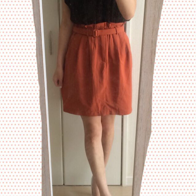 archives(アルシーヴ)のオレンジスカート レディースのスカート(ミニスカート)の商品写真