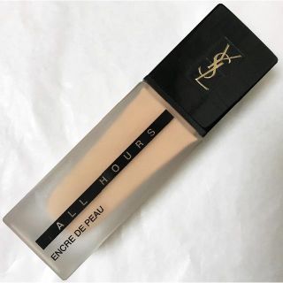 イヴサンローランボーテ(Yves Saint Laurent Beaute)のMi Fu様専用カート YSL イヴサンローラン オールアワーズファンデーション(ファンデーション)