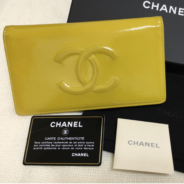 CHANEL シャネル 財布 二つ折り