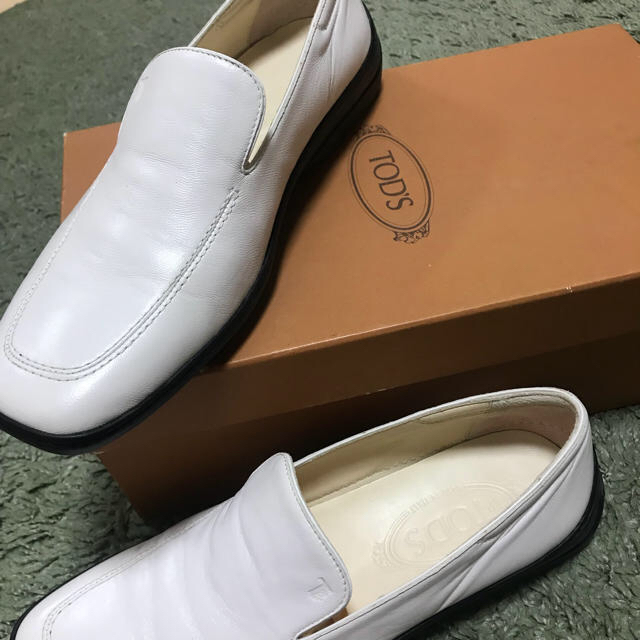 TOD'S(トッズ)のTOD'S shoes レディースの靴/シューズ(ローファー/革靴)の商品写真