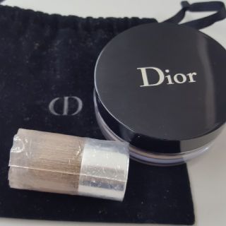 クリスチャンディオール(Christian Dior)のディオールスキン フォーエヴァー コントロール ルース パウダー(フェイスパウダー)