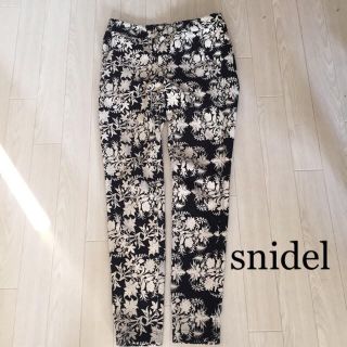 スナイデル(SNIDEL)のお値下げ中！美品✨スナイデル✨白黒 パンツ レディース Sサイズ(カジュアルパンツ)