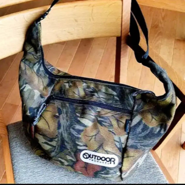 OUTDOOR PRODUCTS(アウトドアプロダクツ)のOUTDOOR❤️カモフラ柄ショルダーバッグ メンズのバッグ(メッセンジャーバッグ)の商品写真