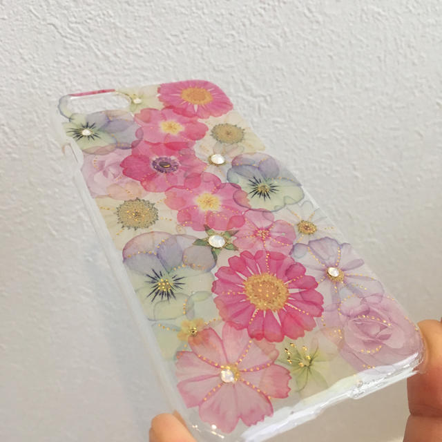 iPhone(アイフォーン)のiPhone7&8 お花 スマホケース 全面バージョン♡ ハンドメイドのスマホケース/アクセサリー(スマホケース)の商品写真