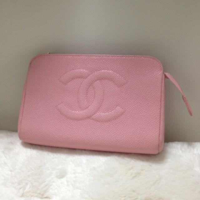 CHANEL(シャネル)の本物 キャビアスキン化粧ポーチ ピンク レディースのファッション小物(ポーチ)の商品写真