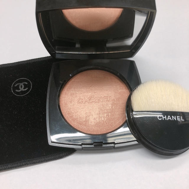 CHANEL フェイスパウダー